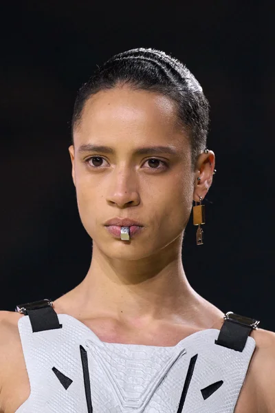Look 202